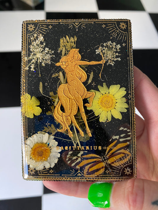 Sagittarius floral zodiac tile with stand