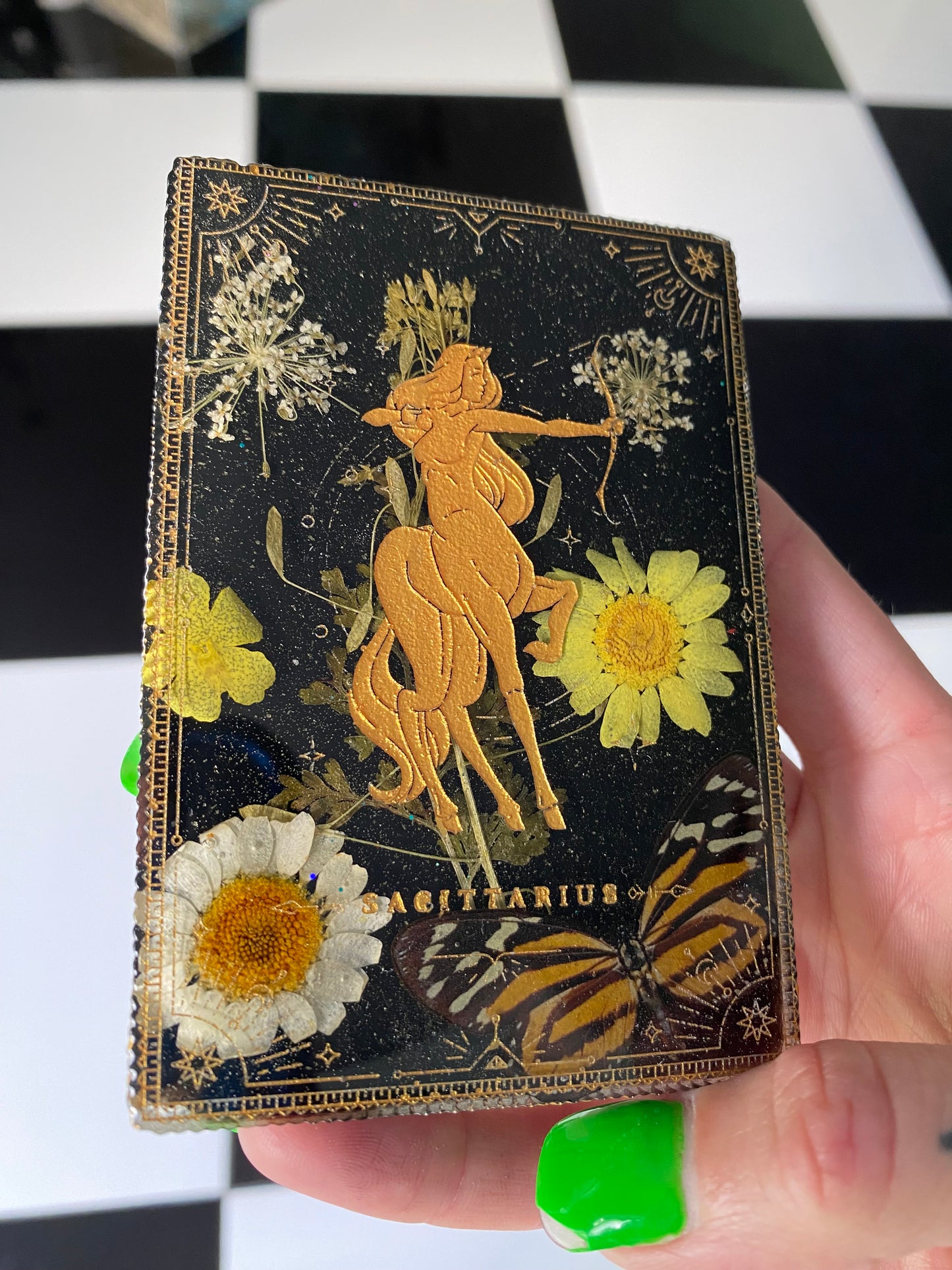 Sagittarius floral zodiac tile with stand