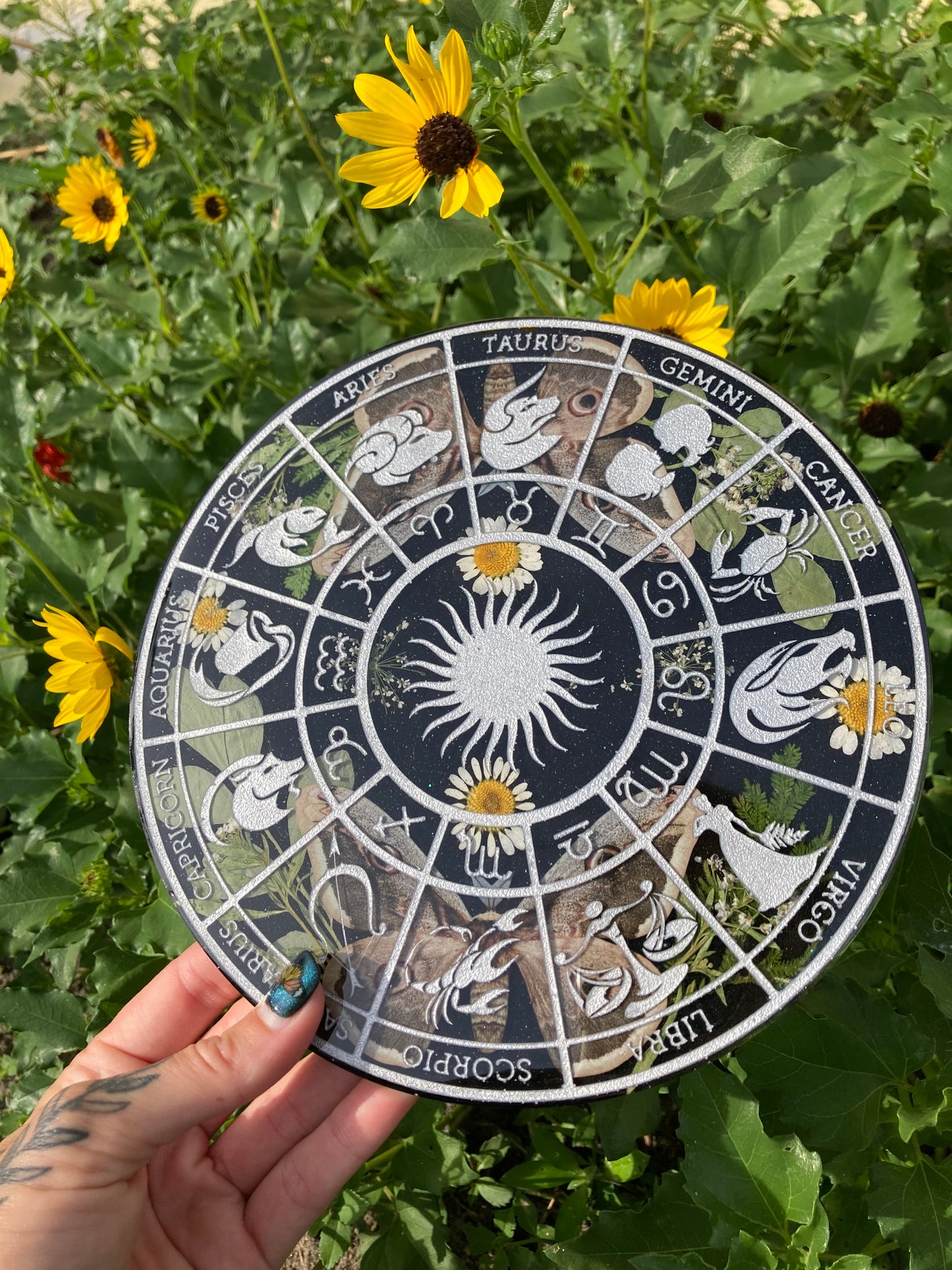 8x8 inch Floral zodiac wheel