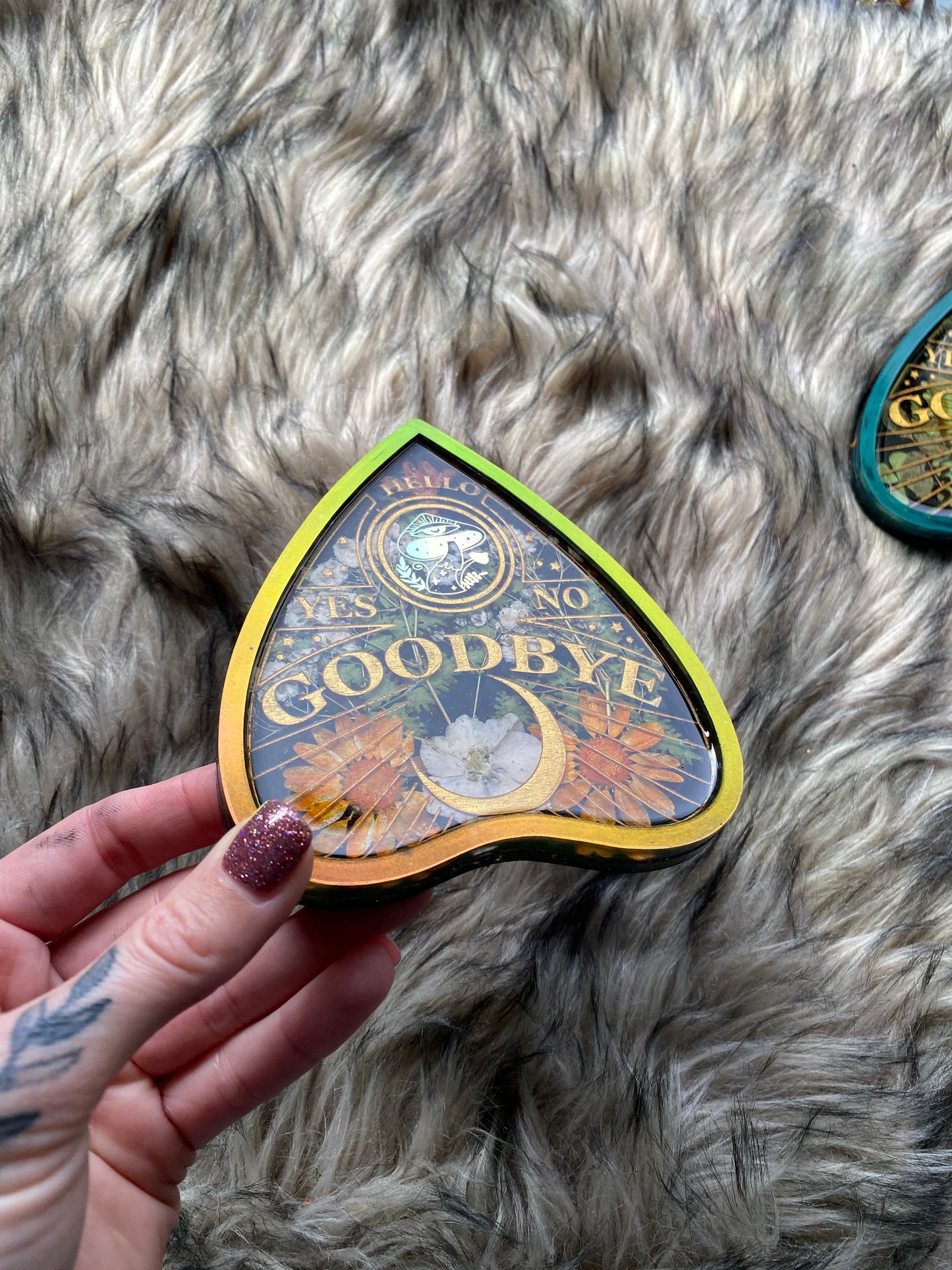 Ouija tray, color shift green- gold