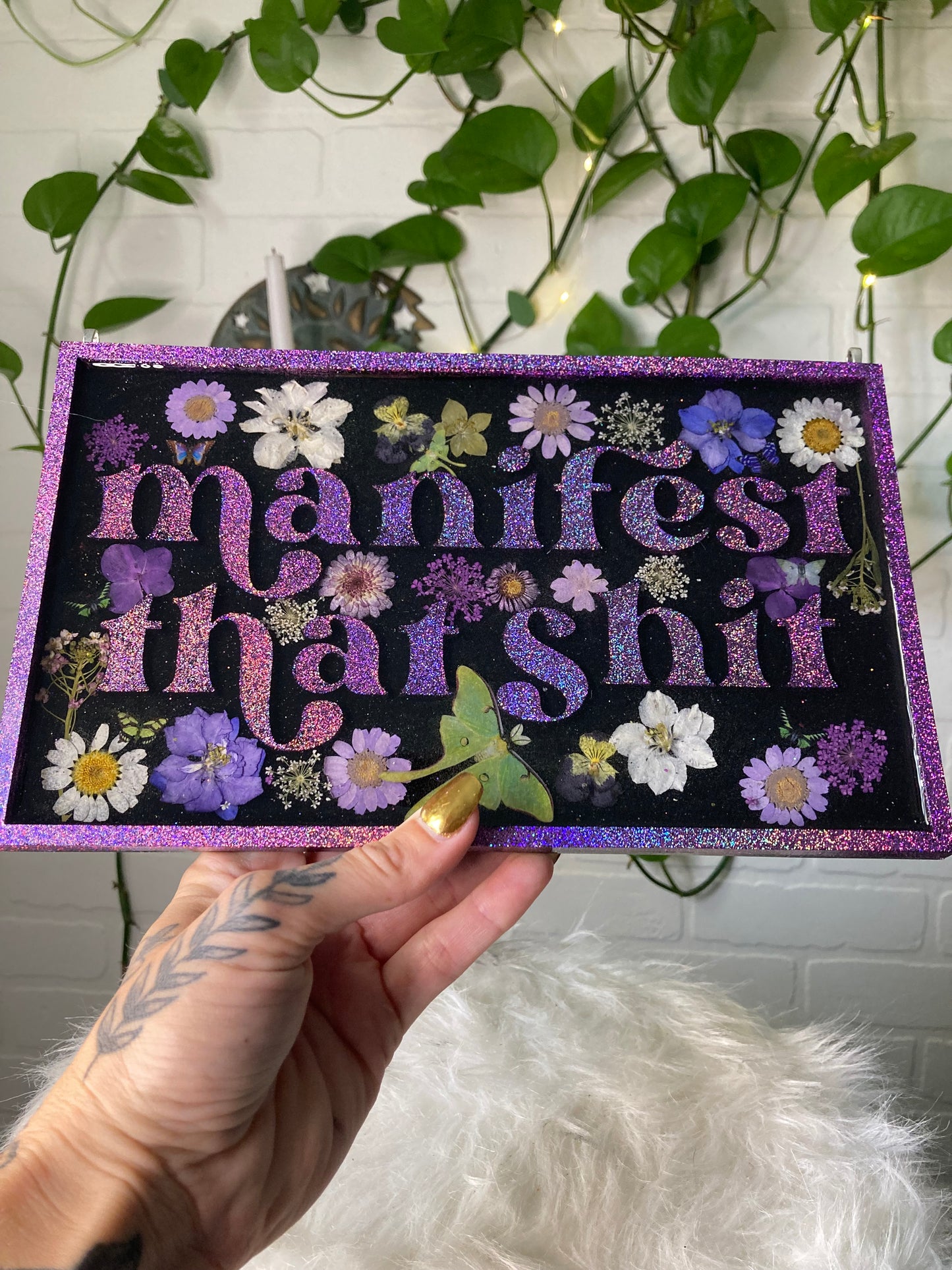 Manifest that shit- purple hanging sign